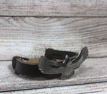 Load image into Gallery viewer, Leather Urban Bracelet Silver Eagle
