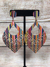 Load image into Gallery viewer, Onion Shaped Fabric Wooden Multi Color Fabric Earrings
