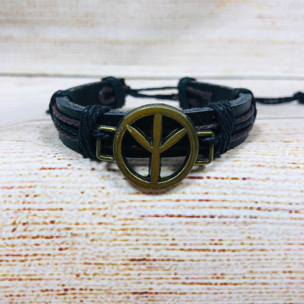 Unisex Urban Leather Bracelet Brass Peace Sign