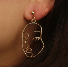 Load image into Gallery viewer, Abstract Human Face  Stud Earring Gold
