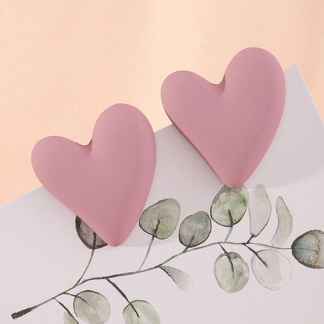 Three-Dimensional Heart Love Stud Earrings Mauve