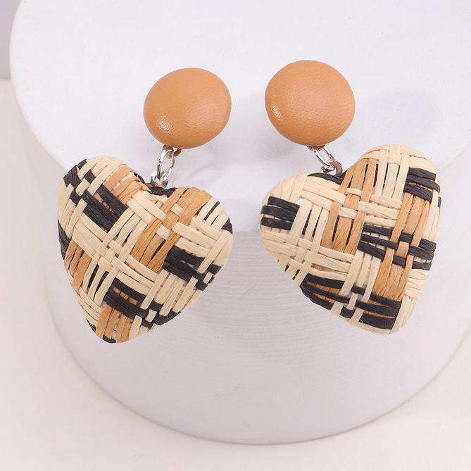 Heart Shaped Woven Rattan Earrings Retro Style Ear Drop Stud Earrings Beige Brown